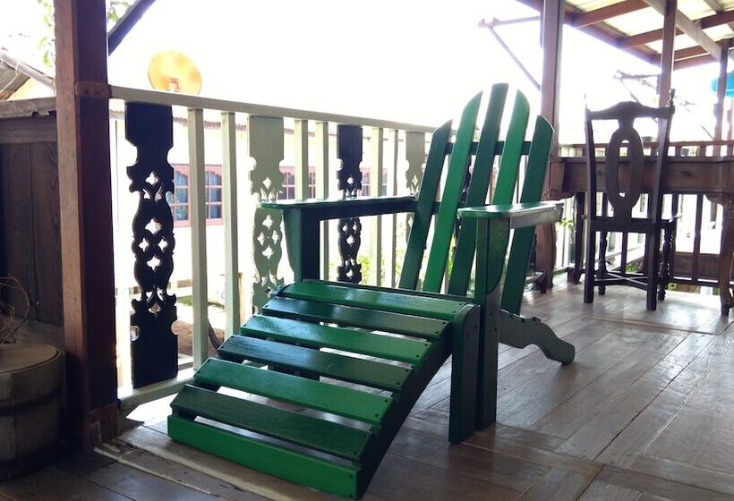 بنسيون Ayutthaya Antique Homestay