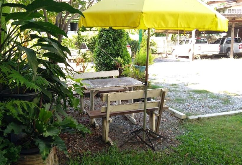 بنسيون Ayutthaya Antique Homestay