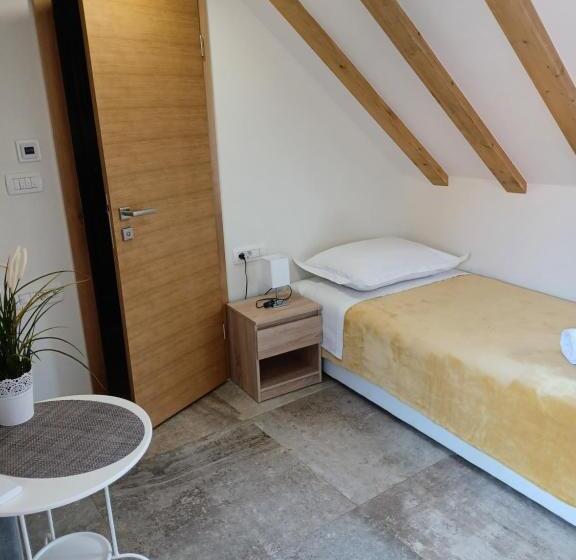 펜션 Jr Luxury Guesthouse