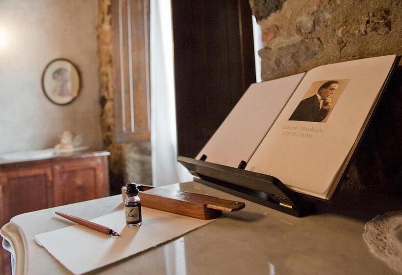 Пансион La Casa Dels Poetes