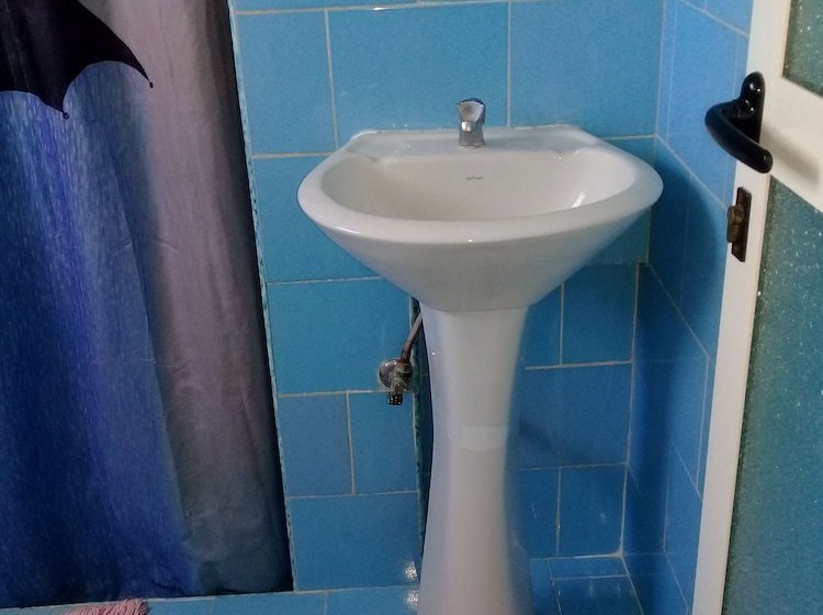 Пансион Los Tres Alberto