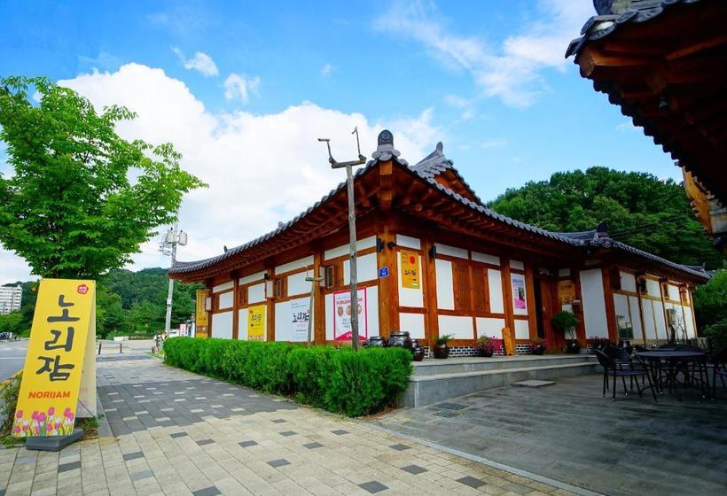 بنسيون Norijam Hanok Traditional House Two