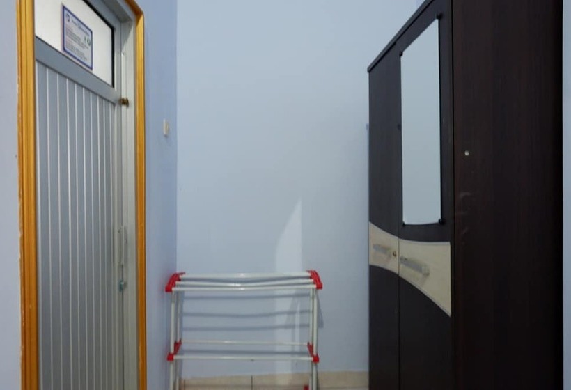 פנסיון Reddoorz Near Mayura Park Lombok