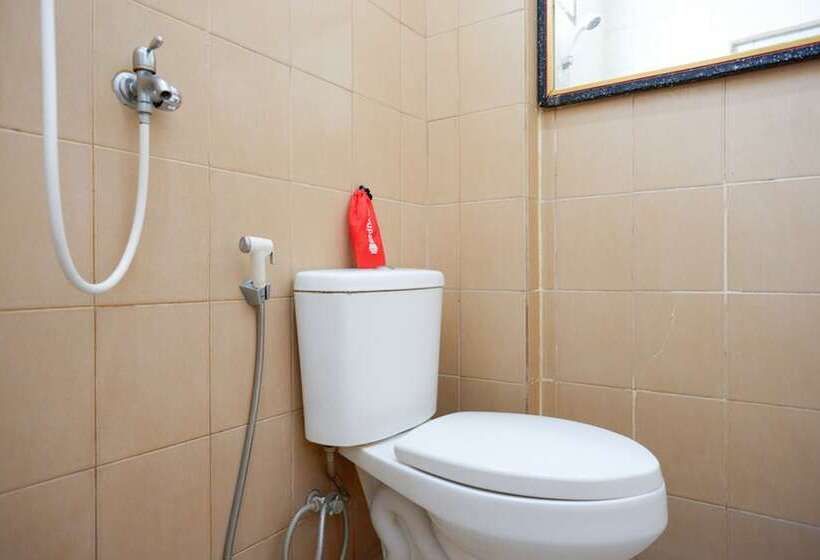 פנסיון Reddoorz Near Mayura Park Lombok