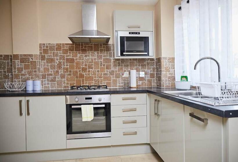 پانسیون Regal Spaces At Imperial Grove