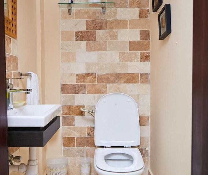 پانسیون Regal Spaces At Imperial Grove