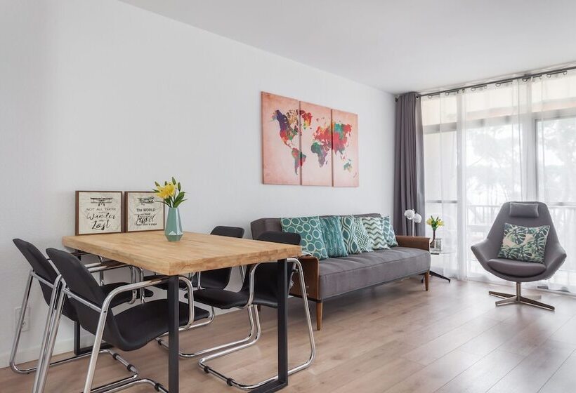 Sybaris Be My Guest Castelldefels