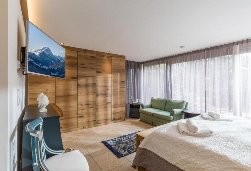 Trendguide Suites By Alpine Host Helpers