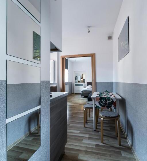 Wawel Cracow Old City Apartments   Friendhouse Apartments