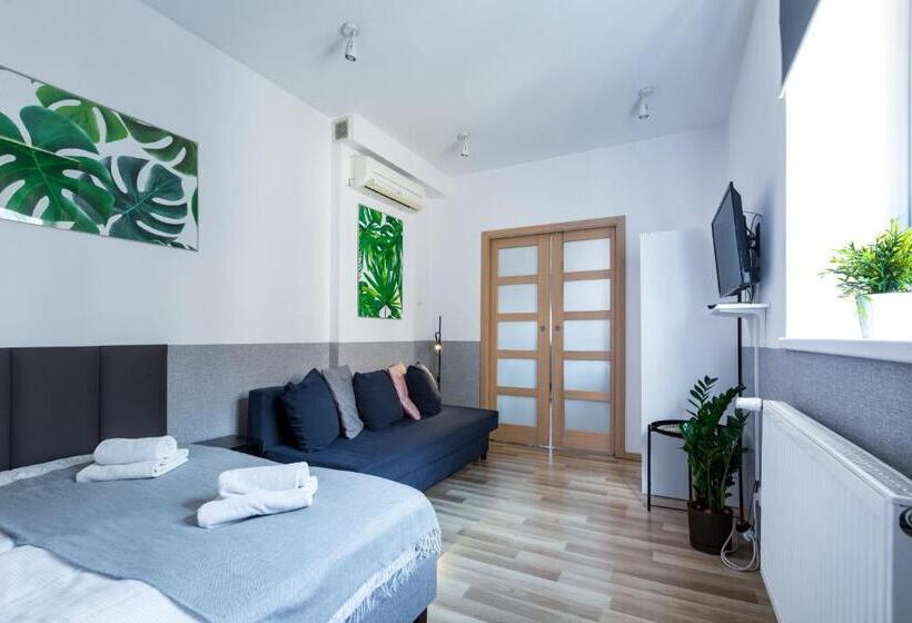 Wawel Cracow Old City Apartments   Friendhouse Apartments