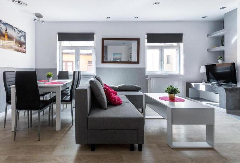 Wawel Cracow Old City Apartments   Friendhouse Apartments