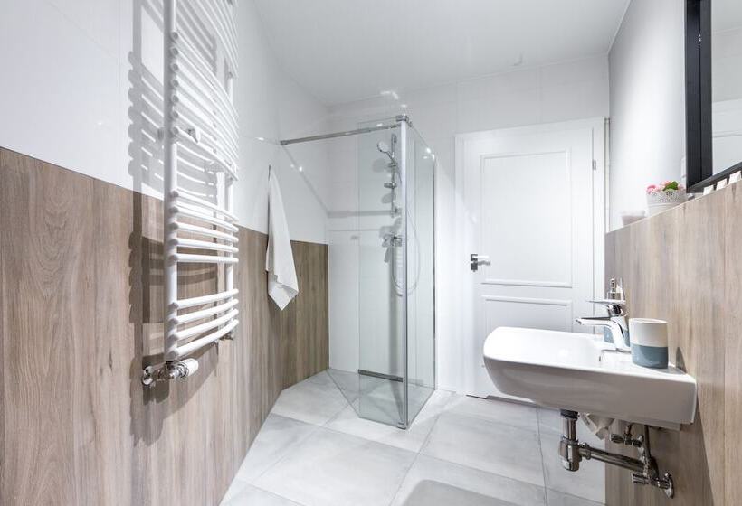 Wawel Cracow Old City Apartments   Friendhouse Apartments