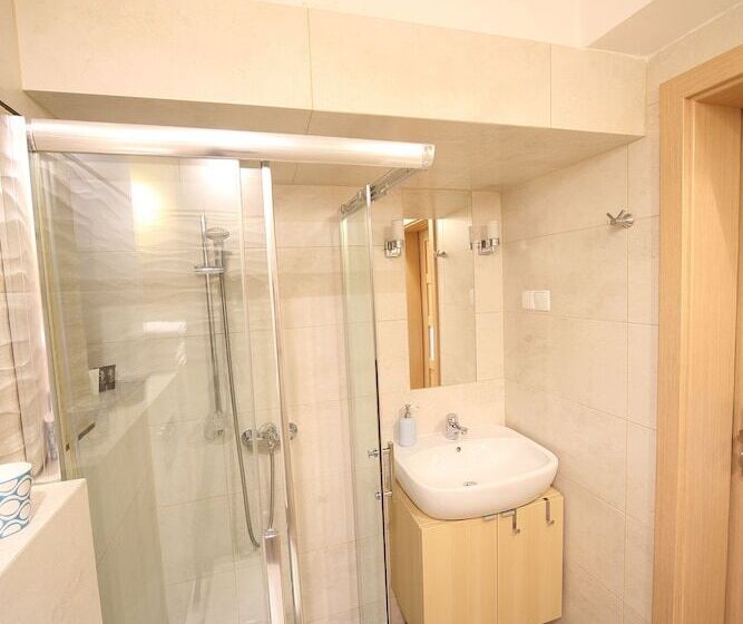 Wawel Cracow Old City Apartments   Friendhouse Apartments