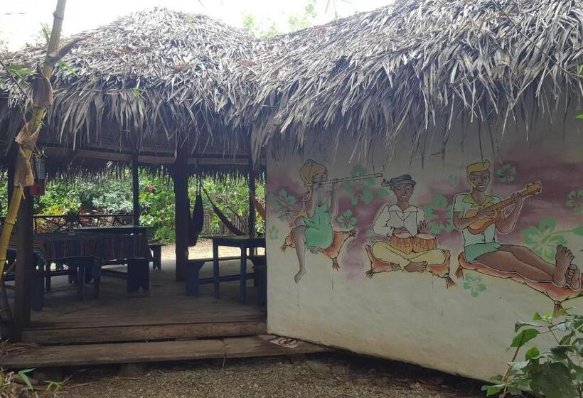 هاستل Las Cabañas De La Iguana