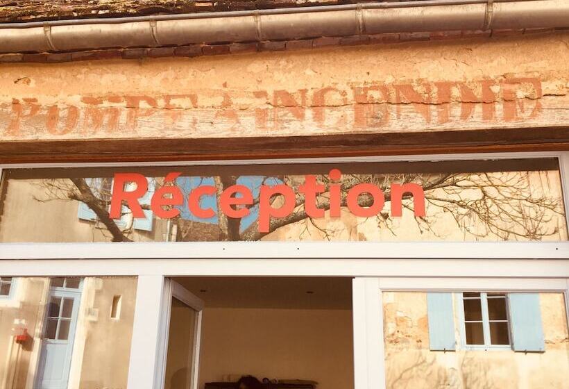 הוסטל L'auberge De Treigny