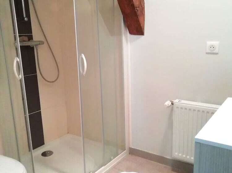 הוסטל L'auberge De Treigny