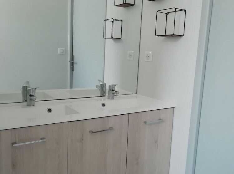 הוסטל L'auberge De Treigny