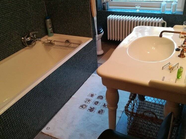 민박 B+b Golf Schilde