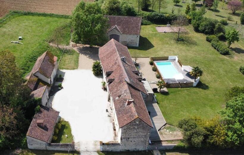 민박 Le Domaine De Bella