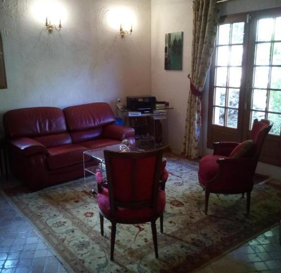 ベッドアンドブレックファースト Roubies