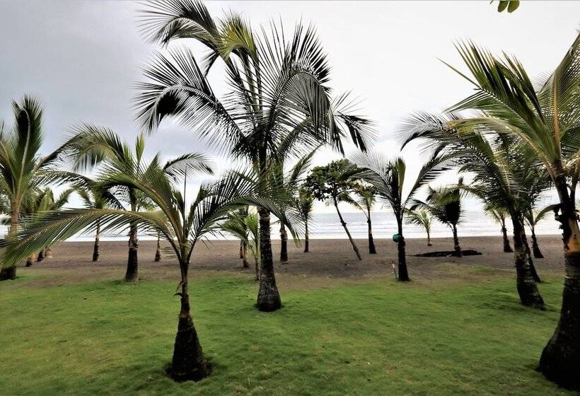 Boom Shiva Boutique Hotel & Restaurant