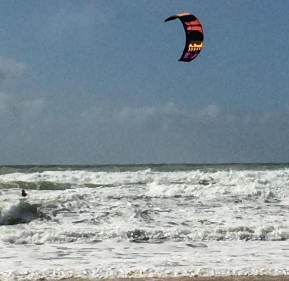 Chalet Orange Naturiste La Jenny