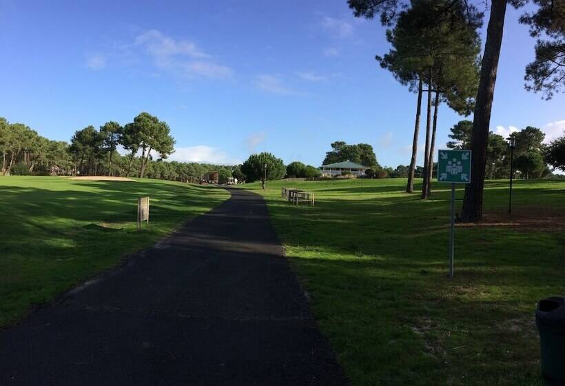 Chalet Orange Naturiste La Jenny