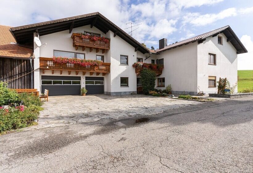 Cozy Apartment In Sonnen Bavaria Near Forest