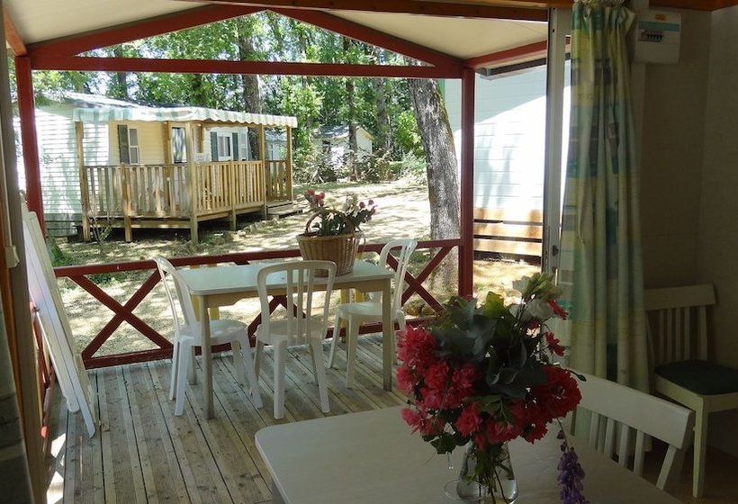 Domaine De La Colombiere  Chalets