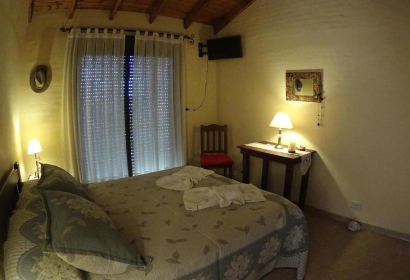 פונדק Casa De Piedra