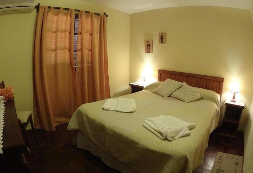 פונדק Casa De Piedra