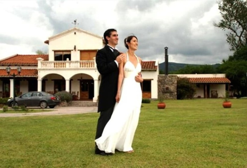 簡易ホテル Hosteria La Caldera