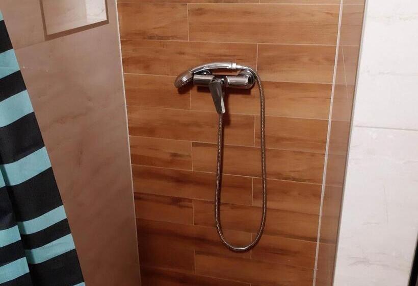 בית מלון כפרי Apartments Franka Saplunara