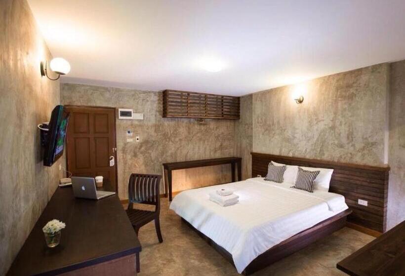 호텔 At Home Boutique