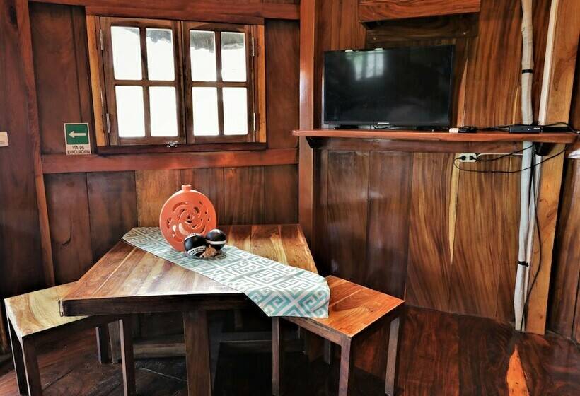 Boom Shiva Boutique Hotel & Restaurant