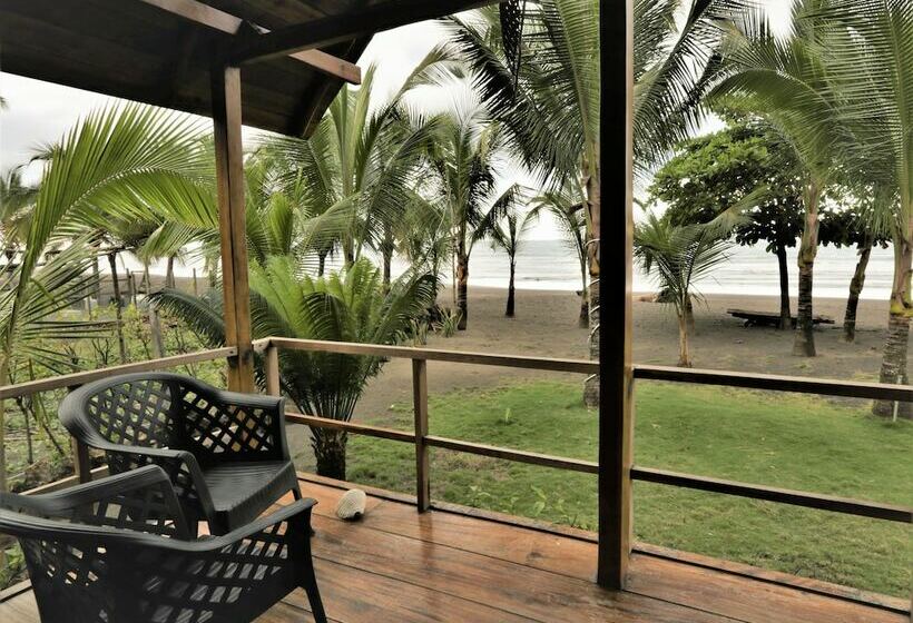 Boom Shiva Boutique Hotel & Restaurant