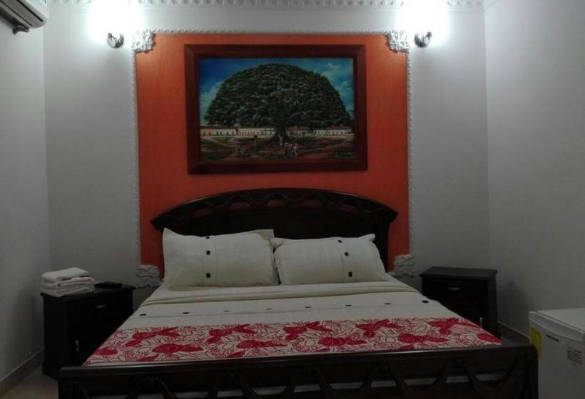 فندق Boutique Ceiba Real