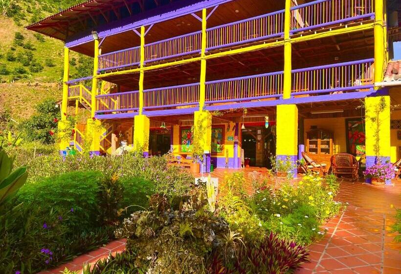 ホテル Campestre La Playa