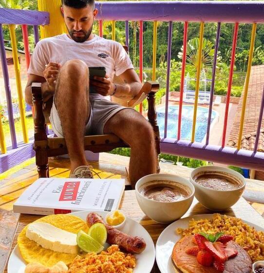 ホテル Campestre La Playa