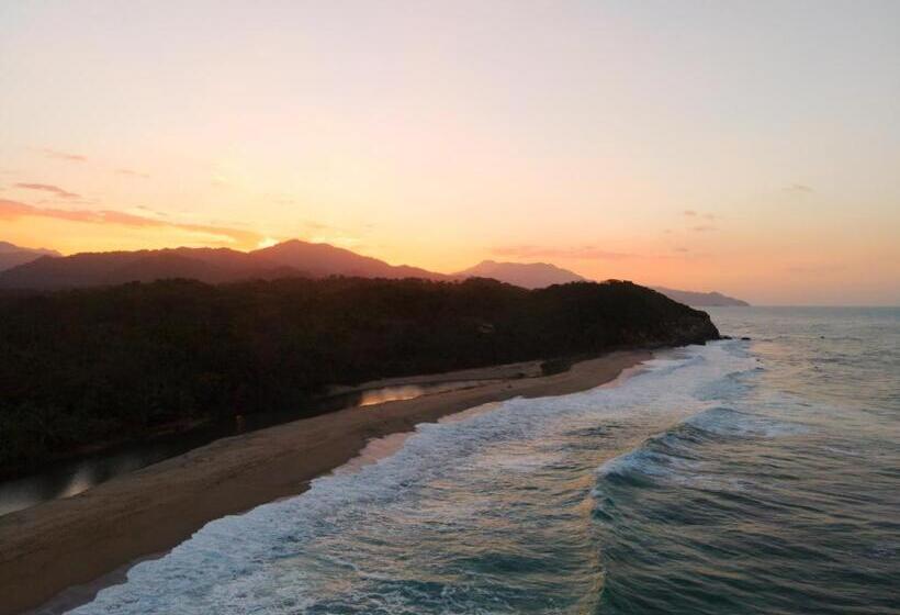 בית מלון כפרי Casa Bambu Tayrona, Los Naranjos