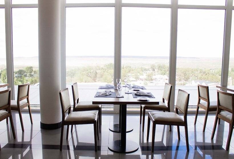 Hotel Cyan Wenelen Vaca Muerta