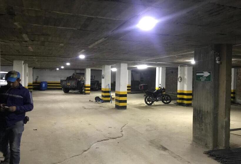 בית מלון כפרי Engatama