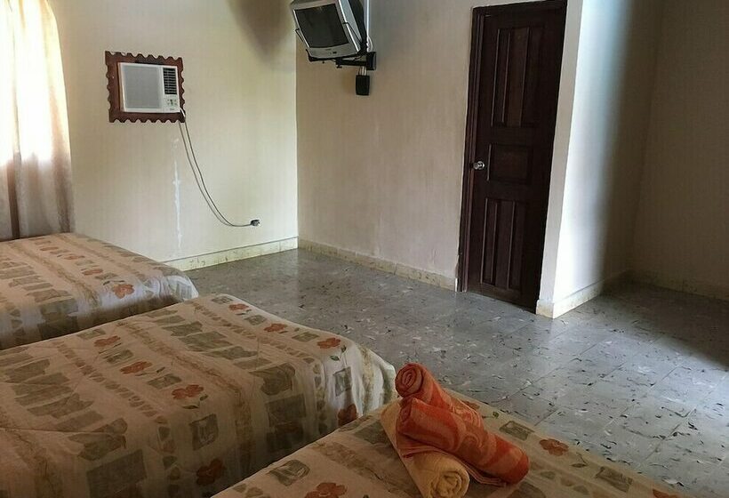 ホテル Gorgona Beach