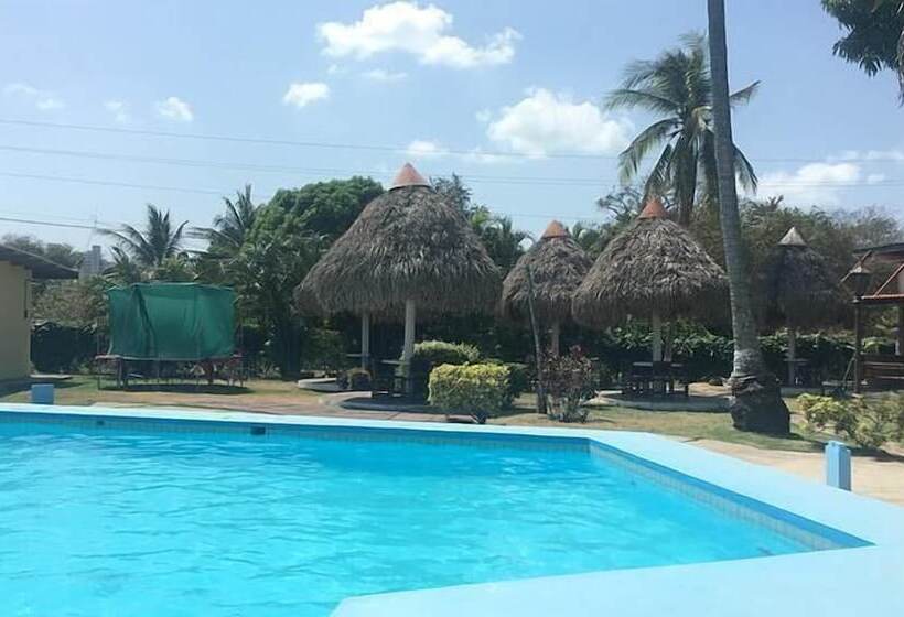 ホテル Gorgona Beach