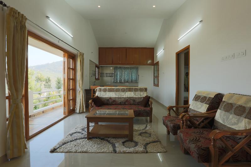 ホテル Lmf Paradise Private Limited By Oyo Rooms