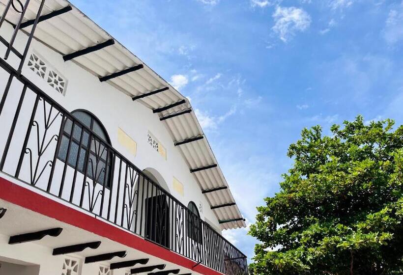 فندق Los Balcones