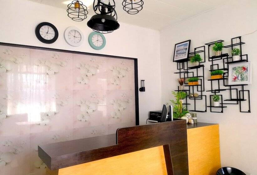 هتل Mactan Cebu Waiting Lounge