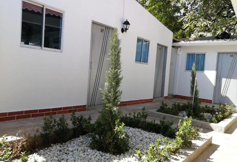 בית מלון כפרי San Juan Plaza