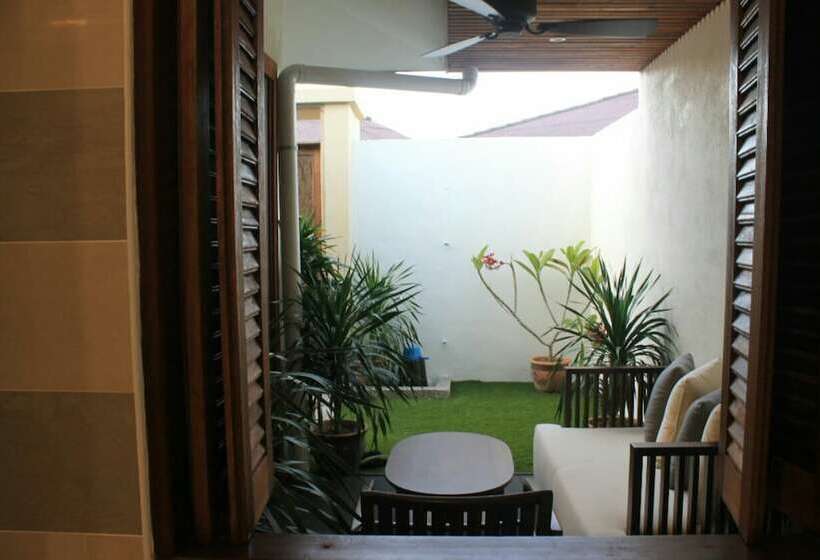 Отель Sandy Garden Resort