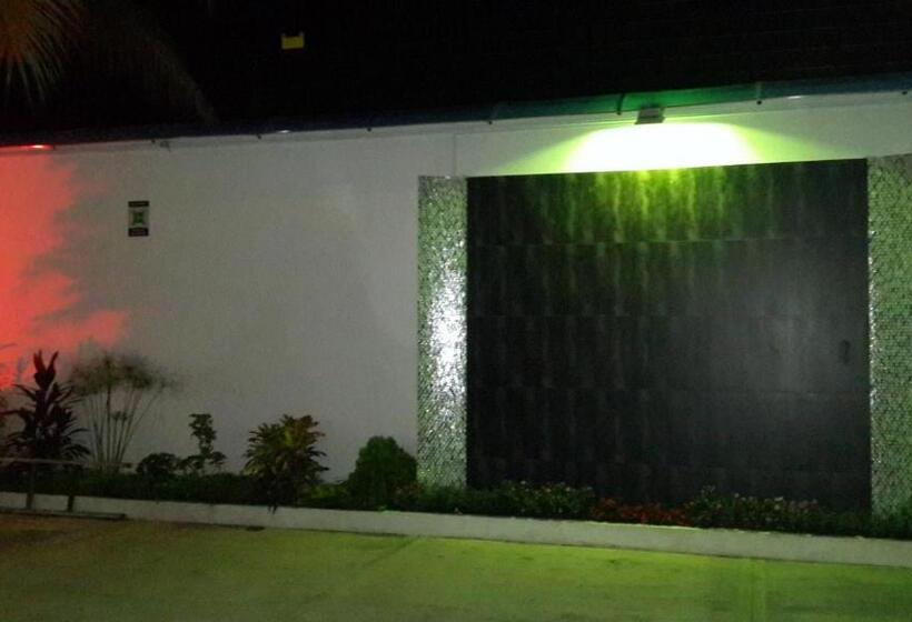 فندق Tropical Resort Tocaima